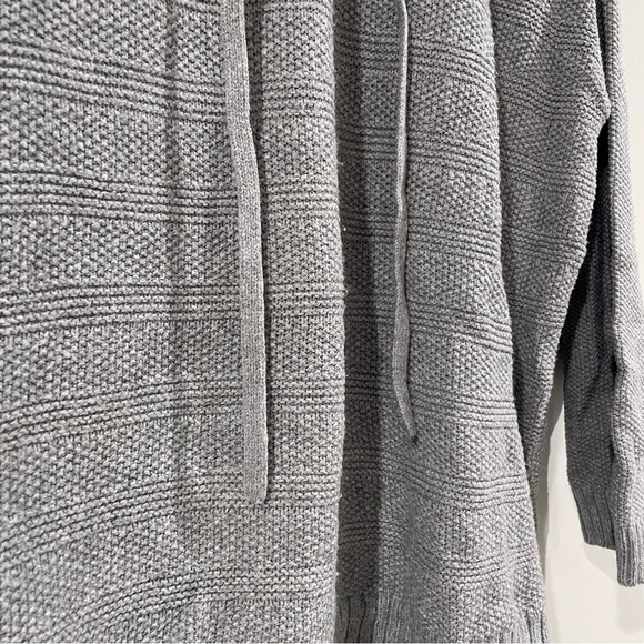 Old Navy Women’s Plus Size Lace Up Pullover Sweater - Neutral Gray, Size XXL - Picture 8 of 11